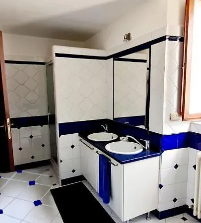 Augusta Apartament Porto SantʼElpidio